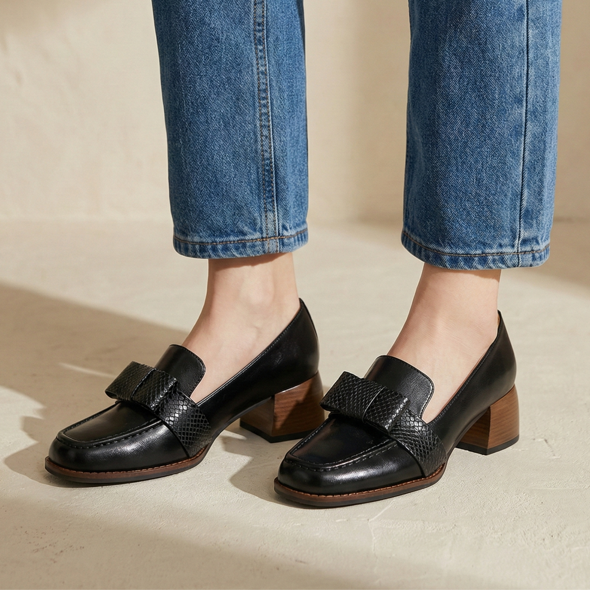 TRISHA | Loafers elegantes con detalle de nudo