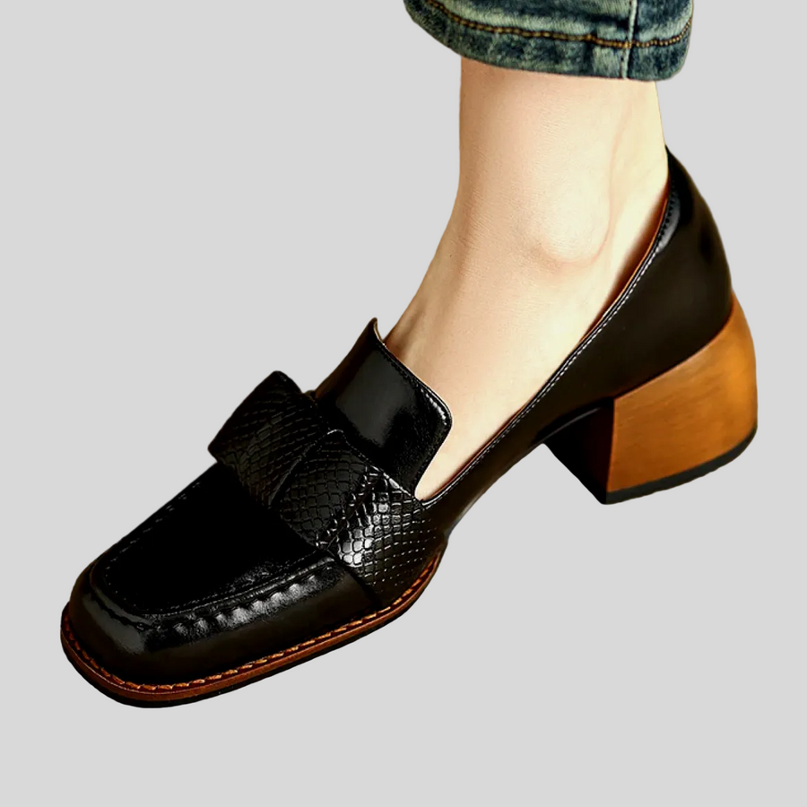 TRISHA | Loafers elegantes con detalle de nudo